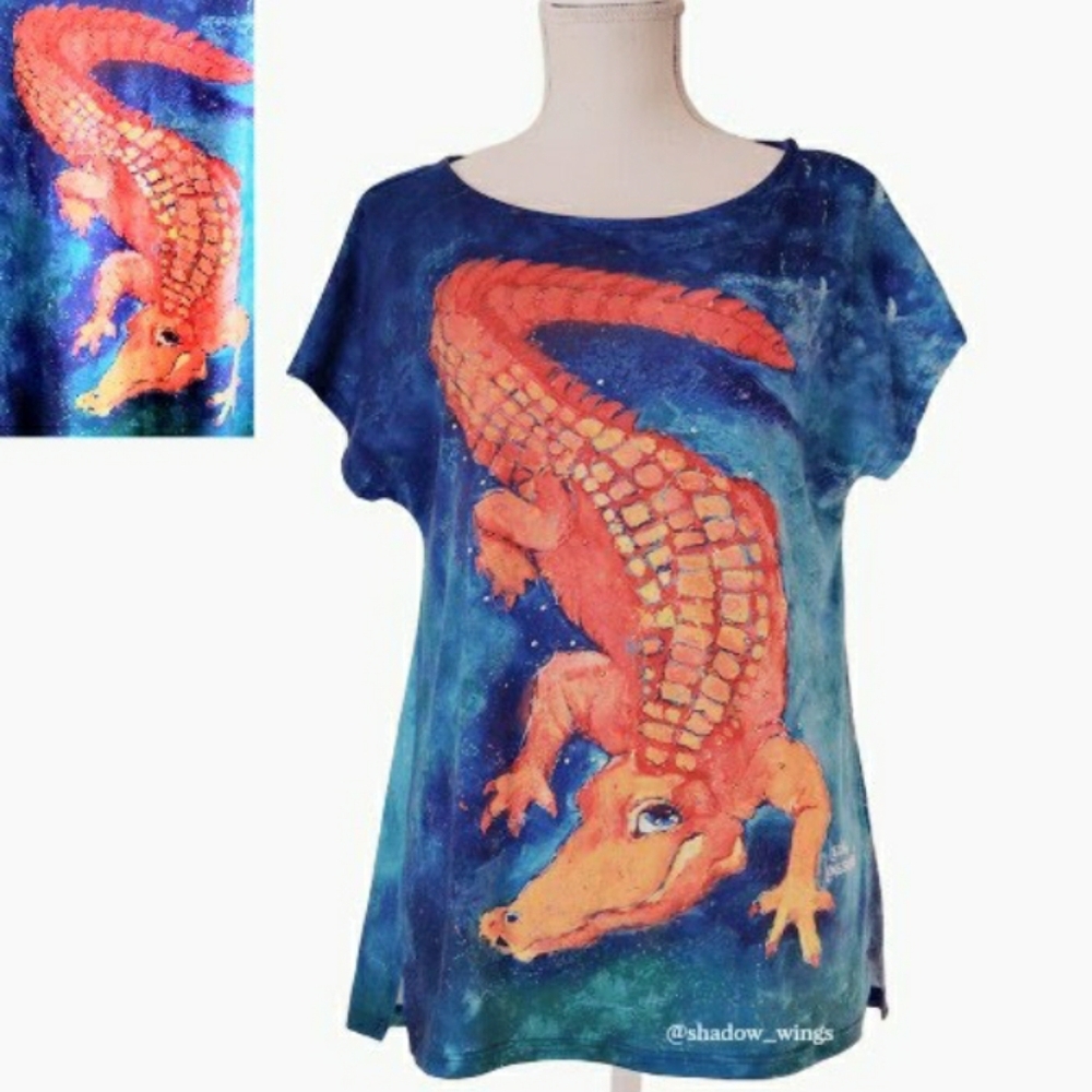 Leoma Lovegrove Florida Flirt Alligator Short Sleeve Tee / Medium Blue T-Shirt